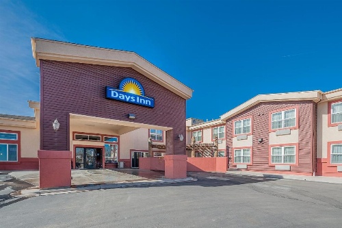 Days Inn by Wyndham Manitou Springs image 41